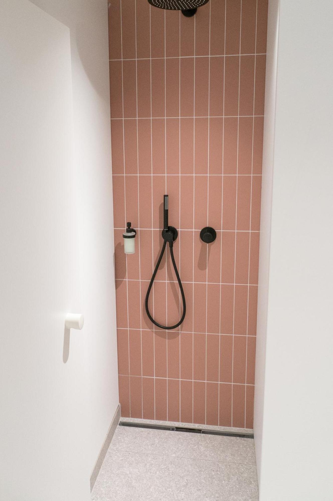Soom Salzburg I Kapselhotel Ngoại thất bức ảnh