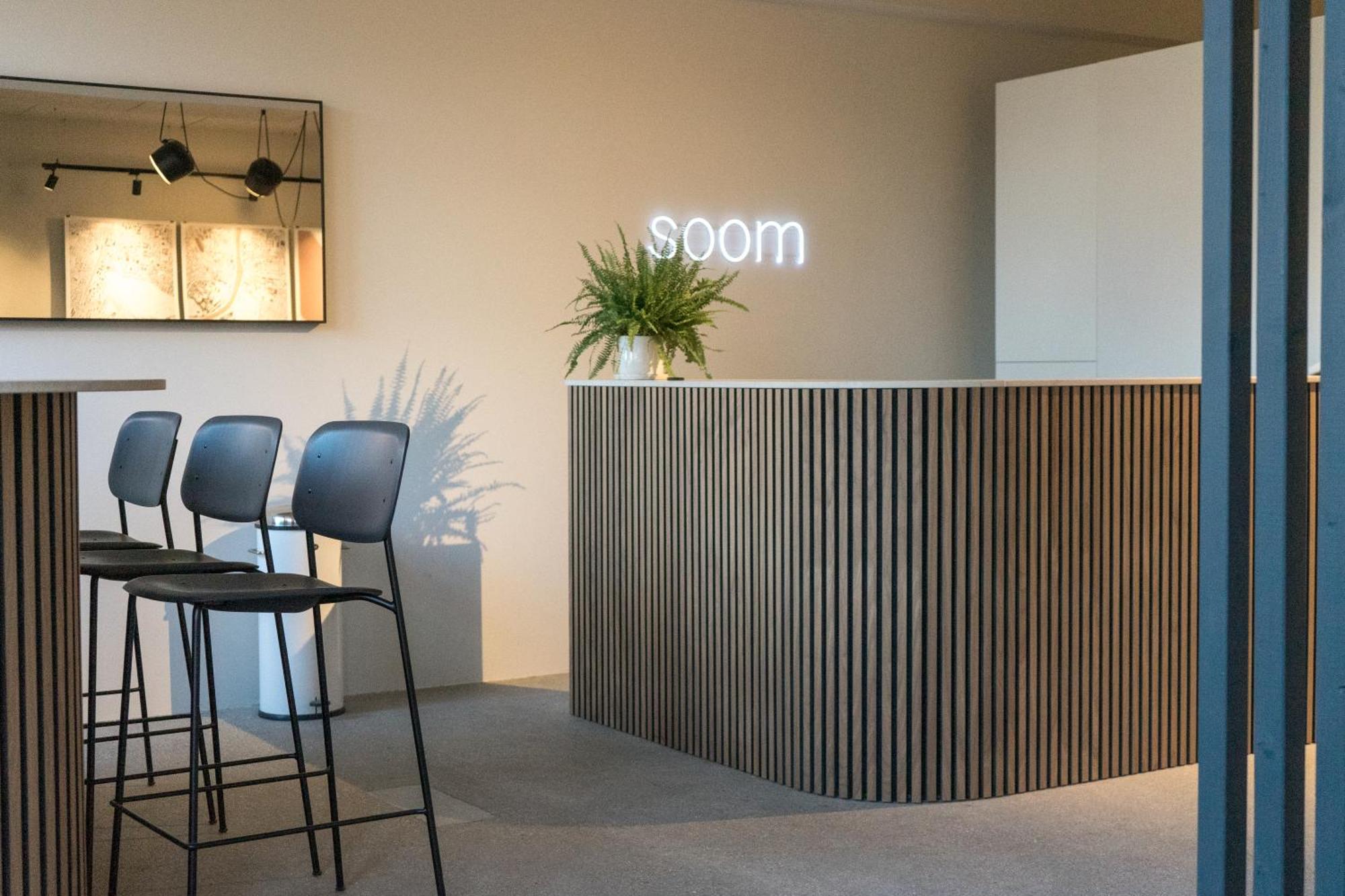 Soom Salzburg I Kapselhotel Ngoại thất bức ảnh